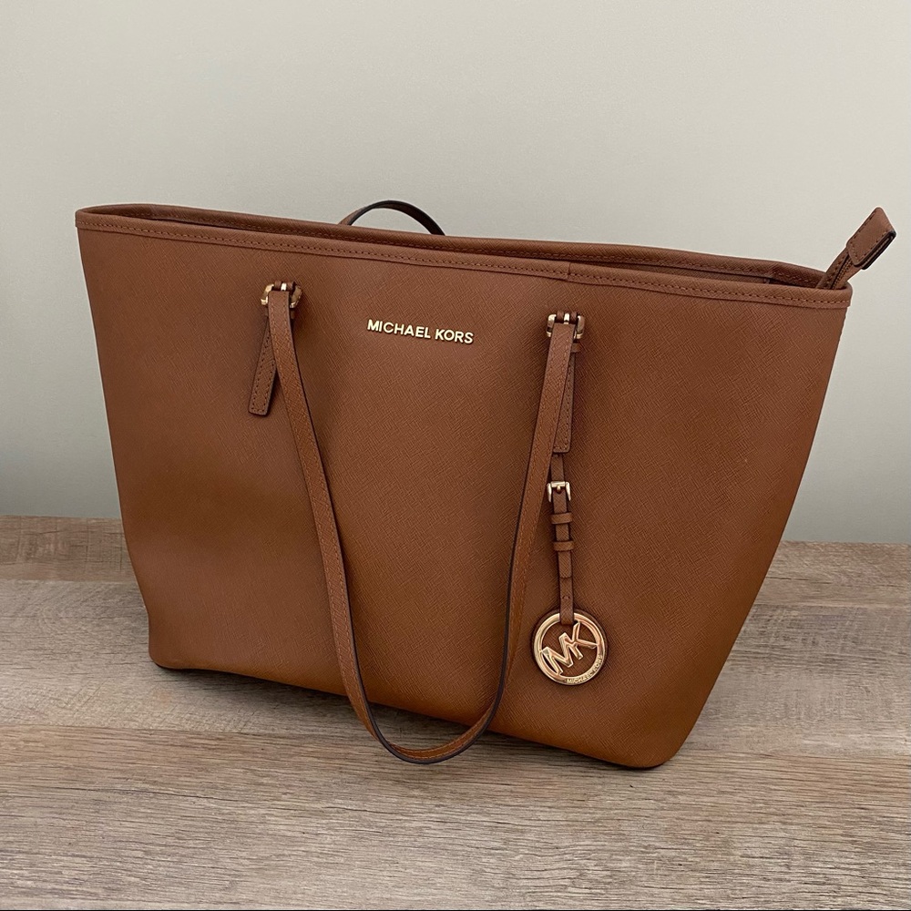 NWOT Michael Kors Jet Set Leather Top-Zip Tote Bag